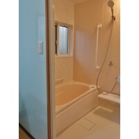 古い浴室をリフォームして広い浴室に