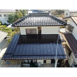 屋根・外壁のシリコン塗装工事を行いました。