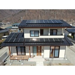 Qセルズの太陽光発電システム5.680ｋｗを設置しました。