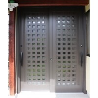 玄関ドア 取り換え工事