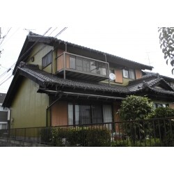 色褪せや痛みの目立ってきた外壁を一新し、モダンな雰囲気の外観に仕上がりました。