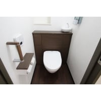 便器が浮いている