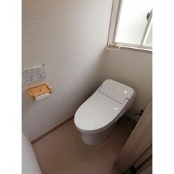 トイレを入れ替え、内装も一新。明るく清潔感のある空間になりました。
