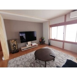 和室とリビングをつなげてワンフロアに。広々としたLDKで生活しやすくなりました。