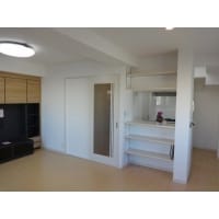 家族の団欒をより豊かにするLDKとデッドスペースも活用の本棚