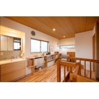 無垢材を多用して2階をスケルトンリフォーム!断熱性もアップ!