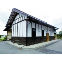 築50年余りの農作業小屋からアトリエ兼ギャラリーへ