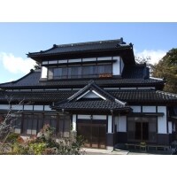 軽量金属瓦で美観はもちろん、住まいと暮らしの負担を同時に解消