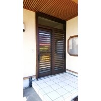 採光やスムーズな開閉はもちろん明るい雰囲気になりイメージup!