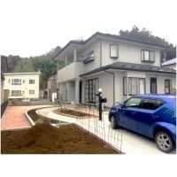 園芸を楽しめるアプローチと外壁・屋根の塗装で美しく刷新!