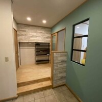 生徒の方々が楽しく通えるエントランス