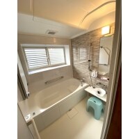 築50年・タイルの浴室が明るく快適なユニットバスになりました！