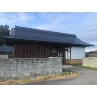 中門屋根・木部の塗装で重厚感のある仕上がりに