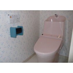 おしゃれでコンパクトなトイレに変身しました！