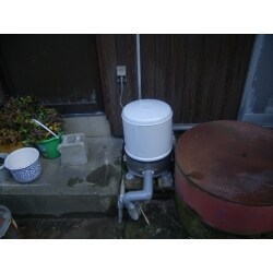 福井県の嶺南地域では、どの家庭でも井戸水を利用しています。自然エネルギーで豊富な資源を最大限に活用していく中で、井戸ポンプは必要なものとなっております。