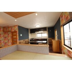 キッチンはクリナップのKT。内装も全面的に、お客様の要望に合わせリフォーム。