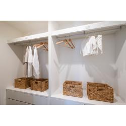 個別に別けたファミリークローゼット