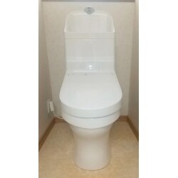 お手入れのしやすいトイレに交換しました。