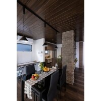 【新築】石が演出するモダンなダイニング