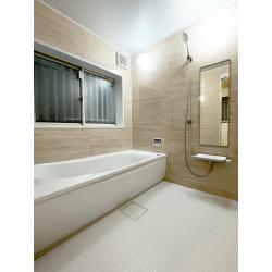 老朽化してきた浴室とトイレをリフレッシュ
