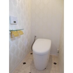 奥様こだわりのエレガントなトイレに