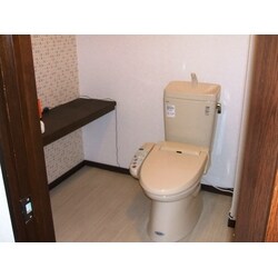 明るく心地いい！トイレ内装改修