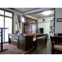 シンプルで実用的!和風モダンなリビングルーム