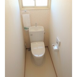トイレの水洗化工事・和式から洋式の便器へご変更されました。

