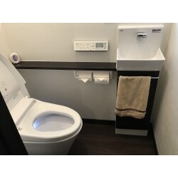 １階のお客様用トイレのリフォーム工事をご紹介します。