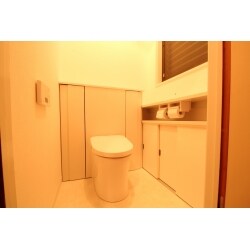 収納たっぷりトイレリフォーム