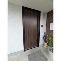 施工後の玄関周り