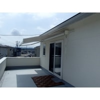 オーニングで夏の日差しも快適に