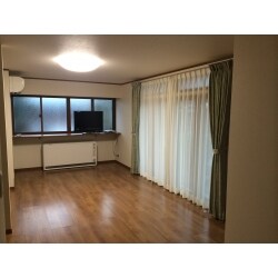 寝室に蓄熱暖房機を設置し、安全で暖かな部屋になりました。