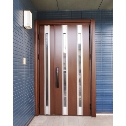 たった1日で新しいドアに。ポケットキーで利便性UP!