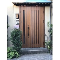 玄関ドアリフォーム工事