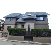 【神戸市】天然石付き金属屋根材へのカバー工法