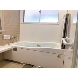 ホーロー浴槽だからキレイが長続きします。