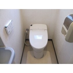 タンクレストイレに交換で空間も広々♪
