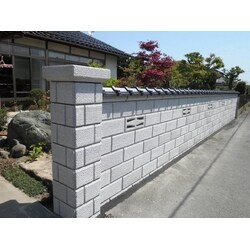 こだわりの庭にあうブロック塀