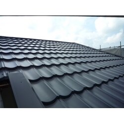 金属瓦で屋根を軽量化