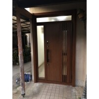 玄関ドアリフォーム