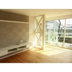 柱と筋交いをオシャレなアクセントに。
各部屋デザインクロスが違うので、部屋ごとに違った雰囲気を味わえます。
