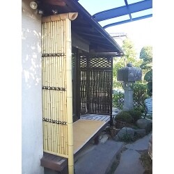 美しい日本庭園の竹垣修繕