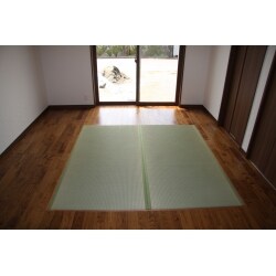 老人室、タタミを設置しました。