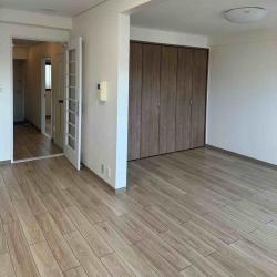 マンション空き部屋を購入し今後のお住まいとするため改装工事をいたしました。