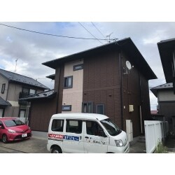 お施主様こだわりのツートンカラーの外壁です。