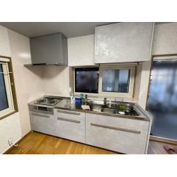 レンジフードと内装を一新！キッチンも新調してお手入れがラクチンに！