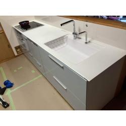 使いやすくシンプルなキッチンに！