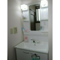 便利で嬉しい！お手ごろ洗面台リフォーム