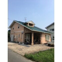 全面塗装で、新築当時の色鮮やかな外壁へ。